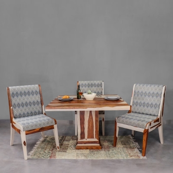 Dining Tables & Chairs